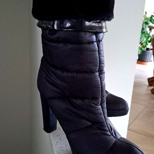 Calvin Klein winter waterproof boots.